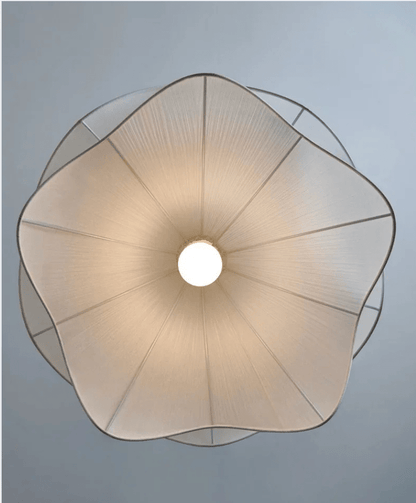 Suspension fleur blanche