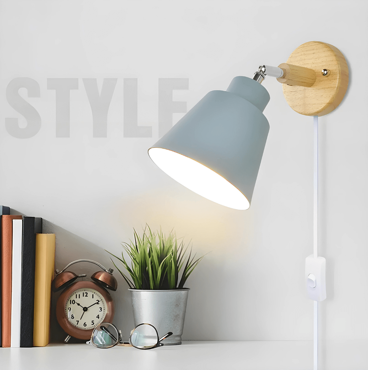 Applique murale avec interrupteur et prise