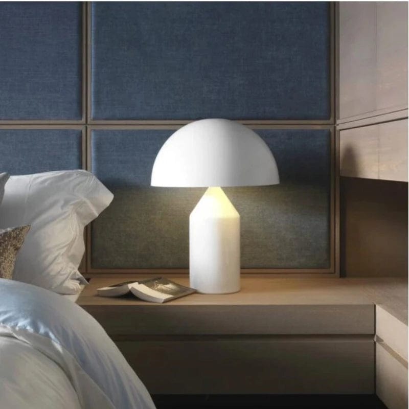 BLANC / PETITE Lampe design italien années 70