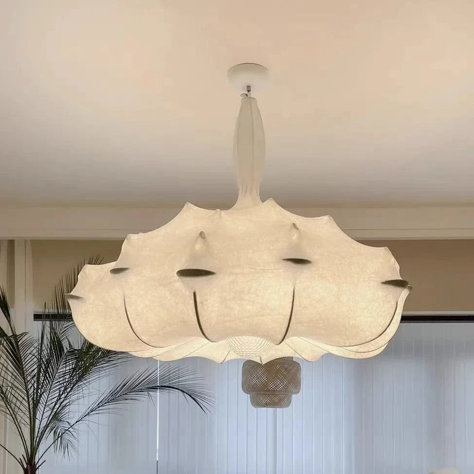 Grand lustre chandelier en tissu