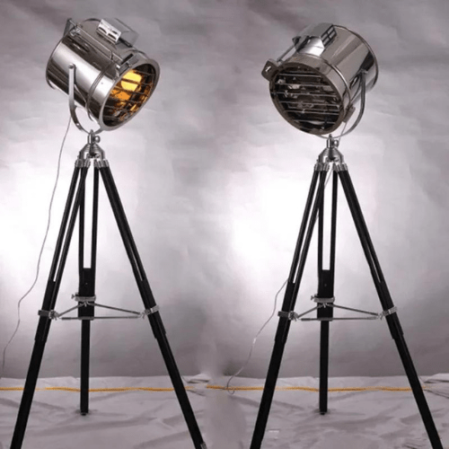 Lampadaire trepied projecteur