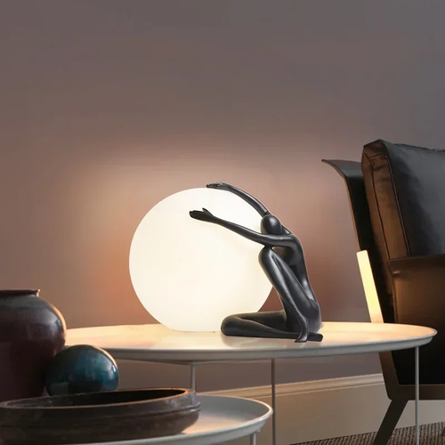Lampe à poser boule avec sculpture design italien noir