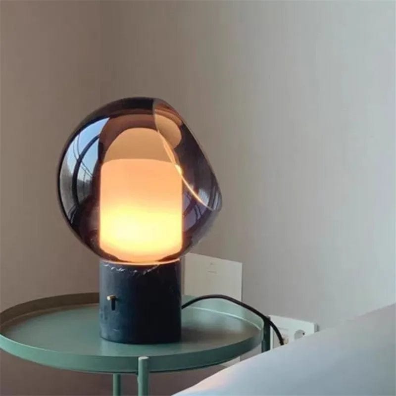 Lampe boule en verre à poser