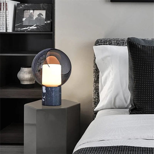 Lampe boule en verre à poser