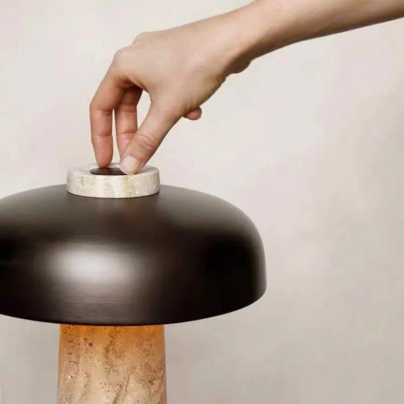 Lampe champignon en pierre de travertin