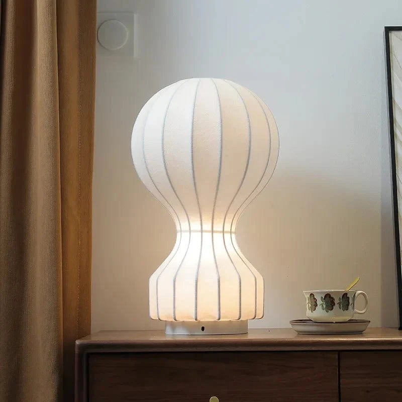 Lampe de table en tissu