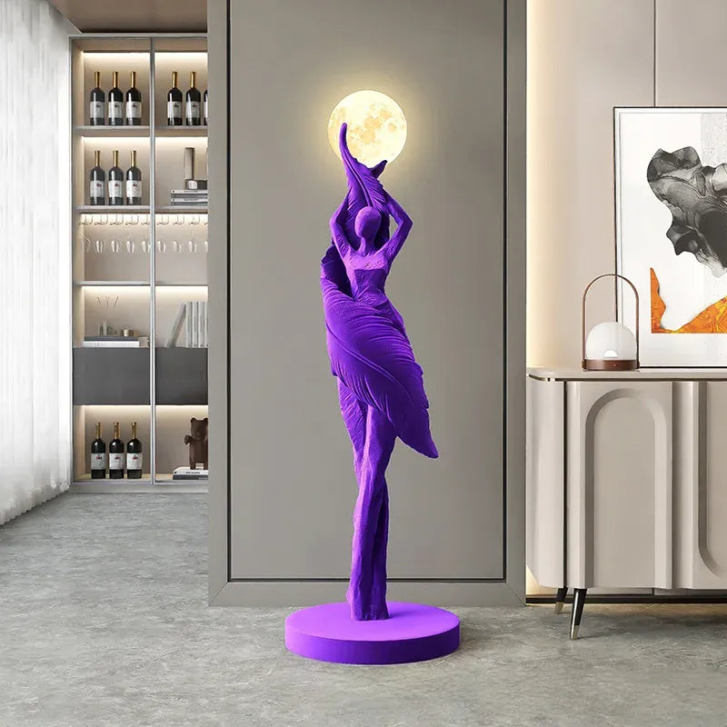 Purple / H85cm Lampe sculpture femme au clair de lune