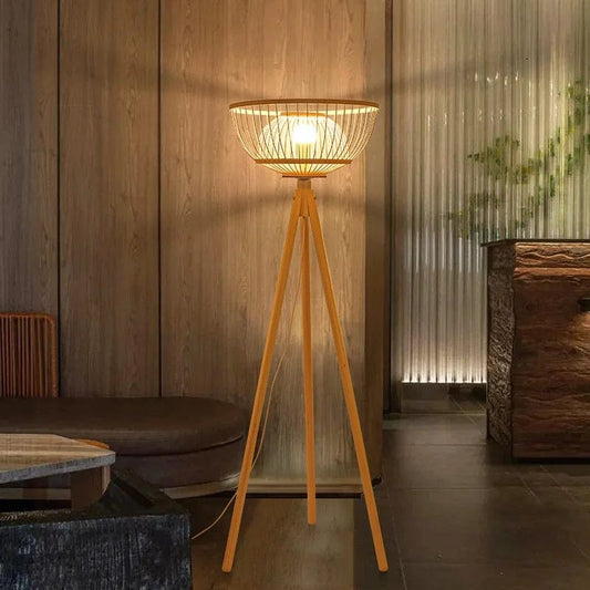 Lampe sur trepied bois