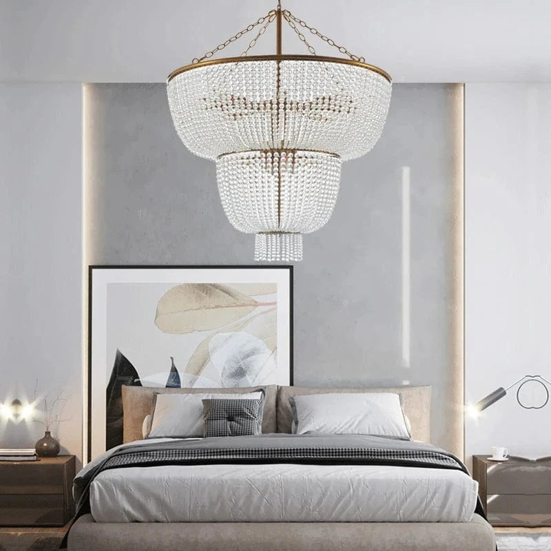 Lustre en perle de bois et dorure