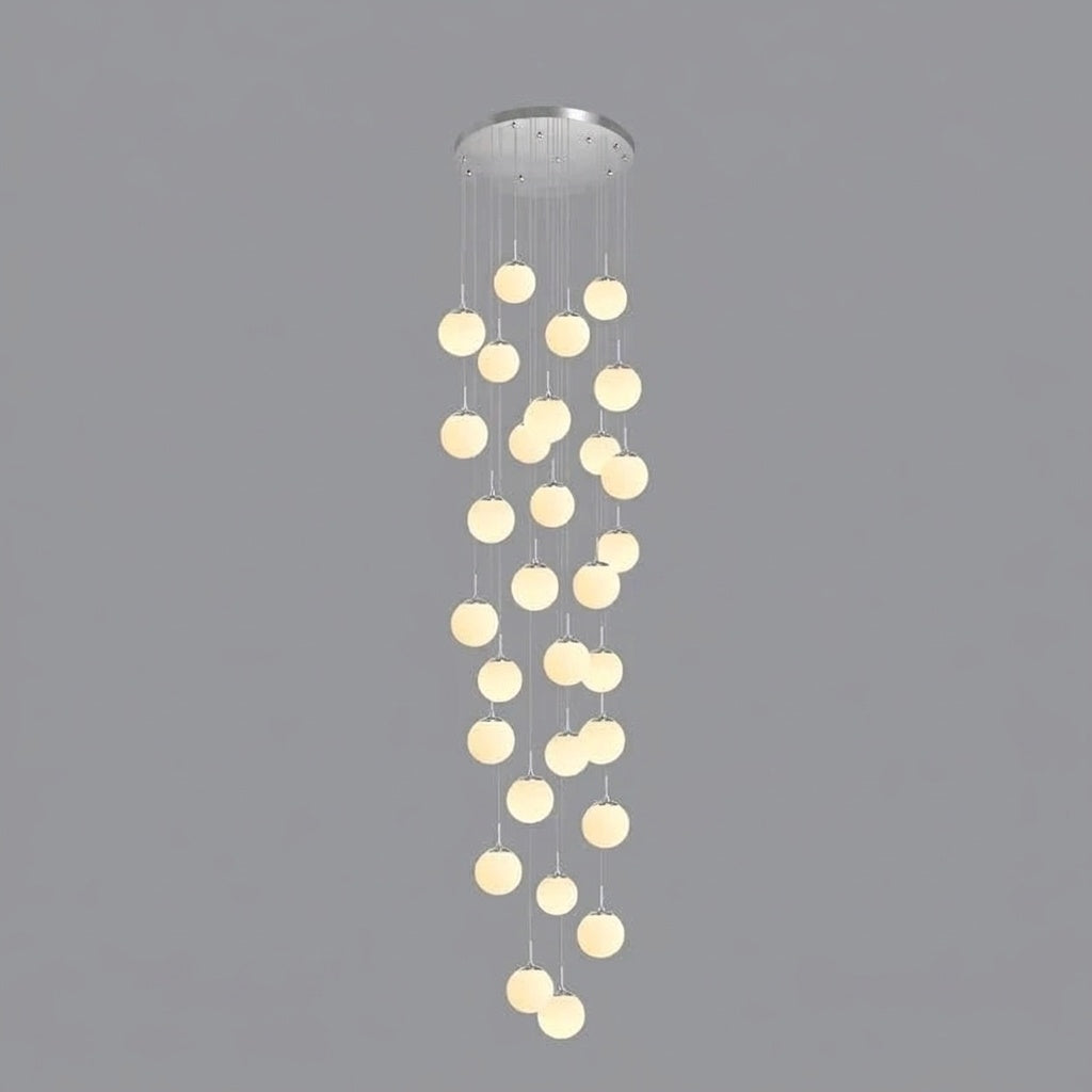 Lustre plafond haut boule opaline en cascade silver 36 / LUMIÈRE CHAUDE