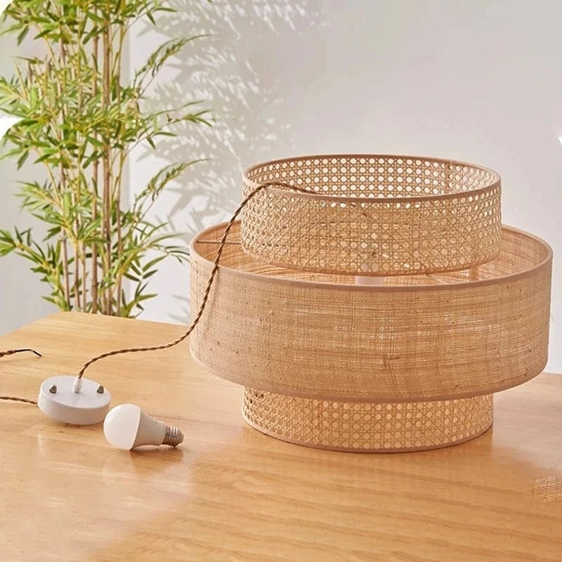 Suspension avec abat-jour en rotin