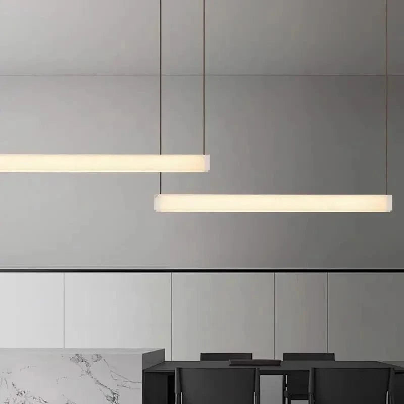 Suspension barre led en marbre espagnol et lanière en cuir