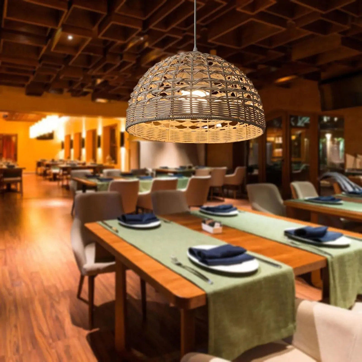 Suspension en rotin tressé bohème artisanale