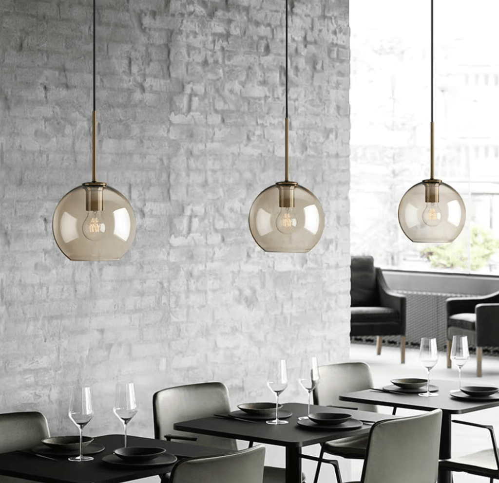 Suspension en verre et laiton