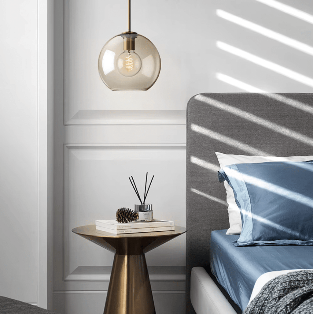 Suspension en verre et laiton