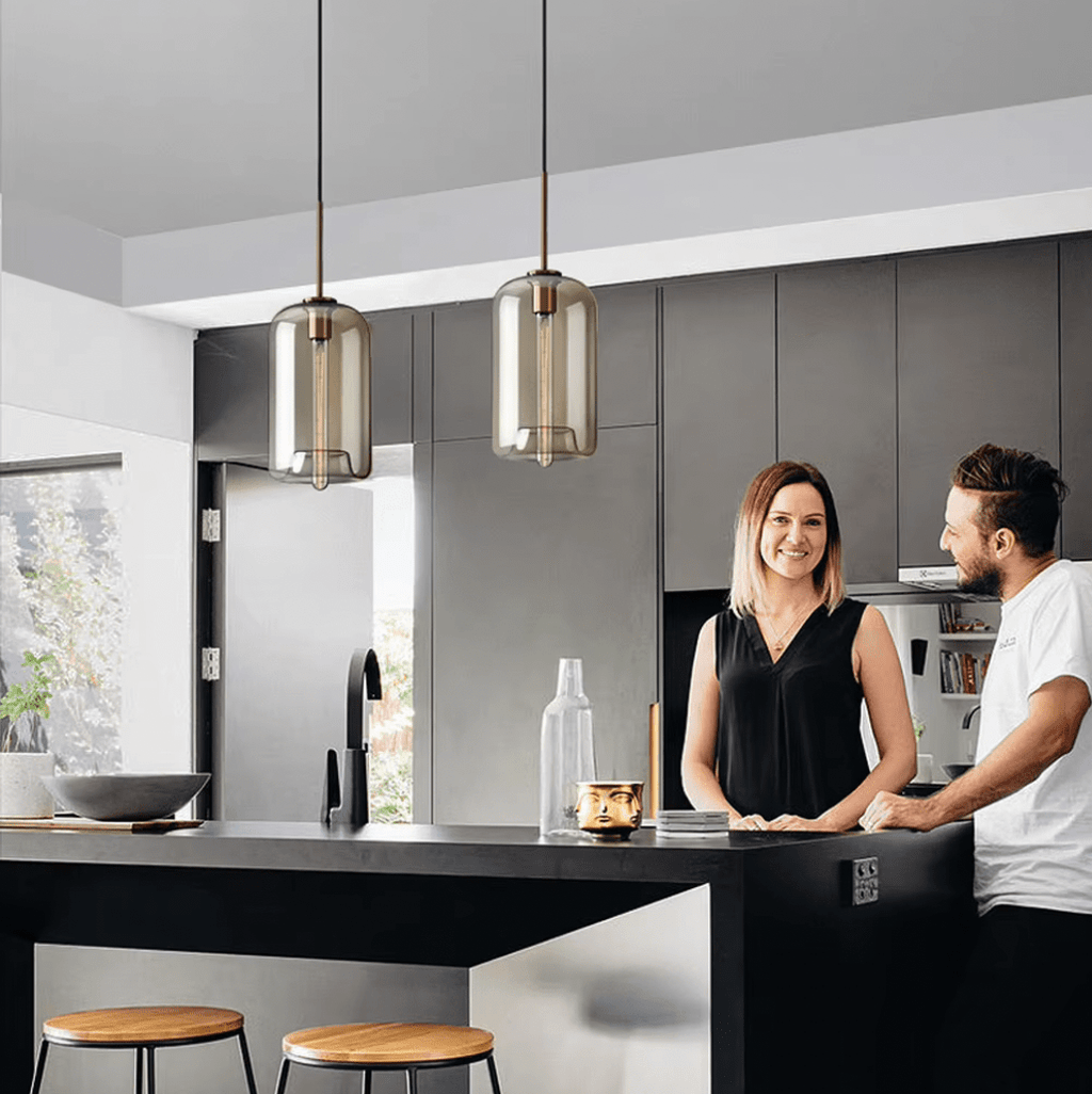 Suspension en verre et laiton