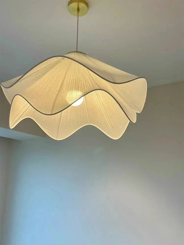 Suspension fleur blanche