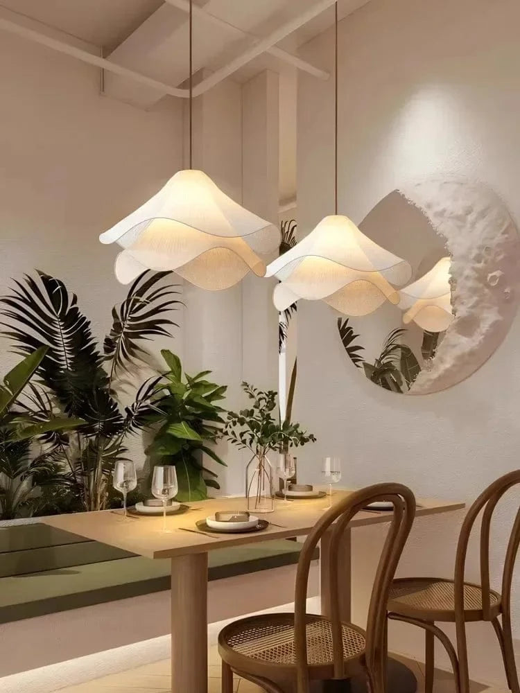 Suspension fleur blanche