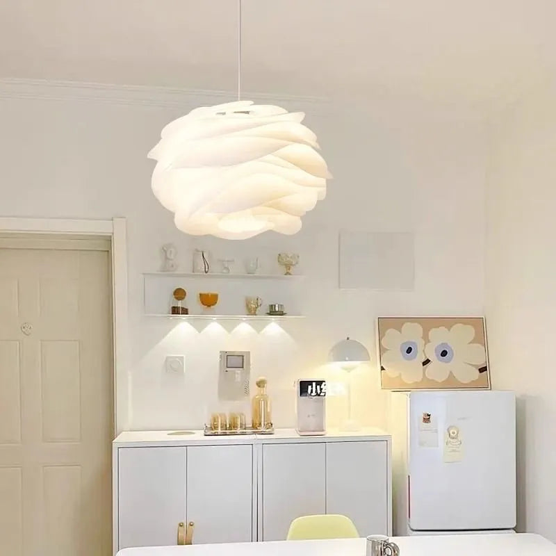 Suspension fleur bouton de rose