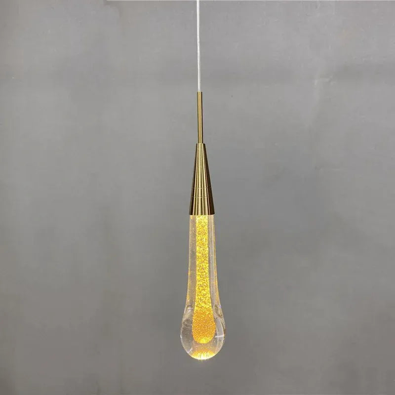 Suspension minimaliste goutte d'eau