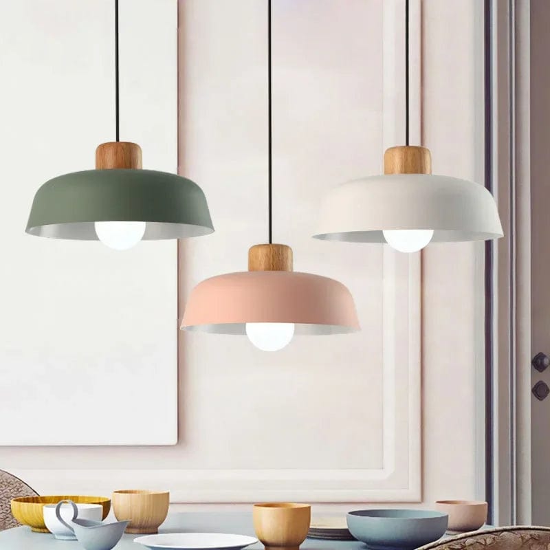 Suspension scandinave avec tête en bois et corps métallique